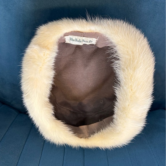 Vintage Halle Bros Ivory Mink Fur Pillbox Hat